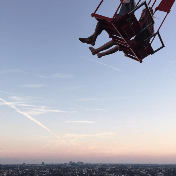 schommelen-boven-amsterdam-uitzicht-adam-toren-lookout