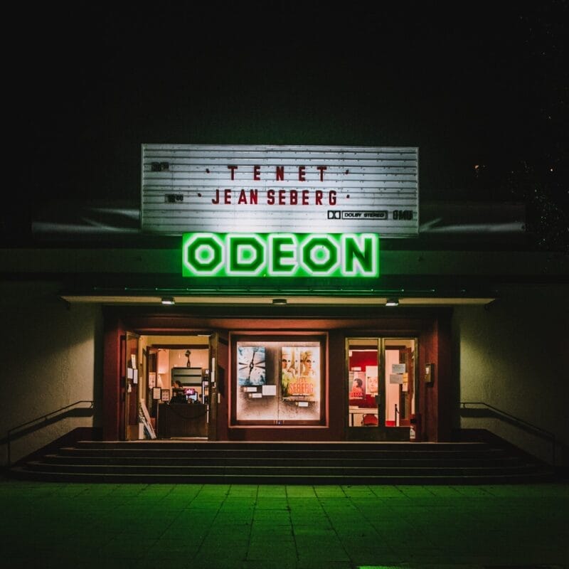 Filmpje pakken in één van de Berlin Kino's